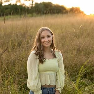 Meet your Posher, Maddie